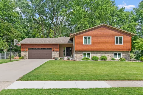 10011 Colorado Rd N, Bloomington, MN 55438