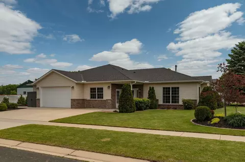 106 9th Ave SE, Kasson, MN 55944