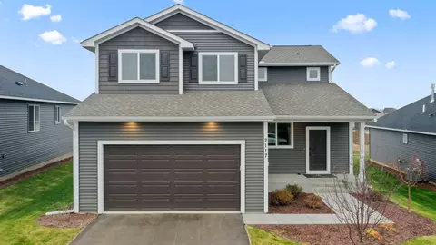 2117 Westpointe Dr, Hastings, MN 55033