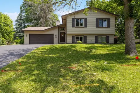2880 Weston Ln N, Plymouth, MN 55447
