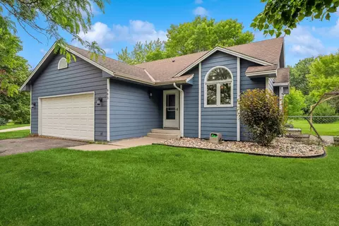 903 6th Ave NW, Buffalo, MN 55313