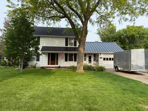 405 N A St, Marshall, MN 56258 photo 1