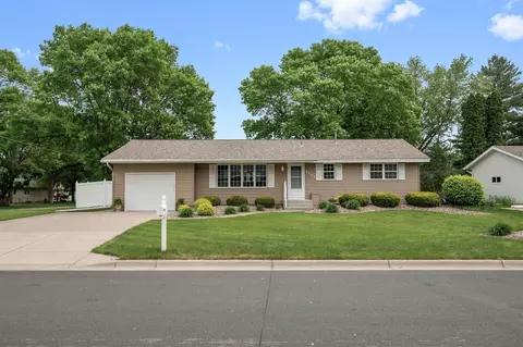 1903 Edgewood Ln, Hastings, MN 55033