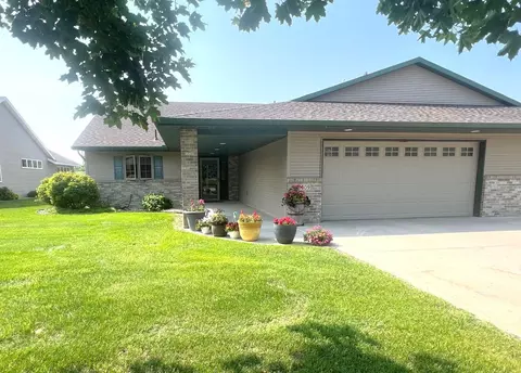Exterior - 1209 23rd St SE, Willmar, MN 56201 photo 7 of 7