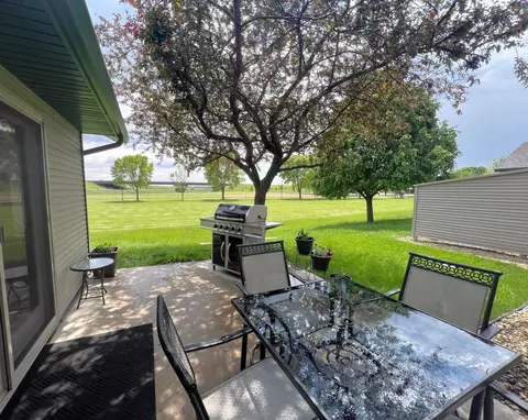 Exterior - 1209 23rd St SE, Willmar, MN 56201 photo 5 of 7