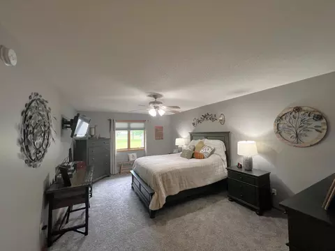 Bedroom - 1209 23rd St SE, Willmar, MN 56201 photo 2 of 5