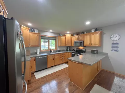 Kitchen - 1209 23rd St SE, Willmar, MN 56201 photo 4 of 7