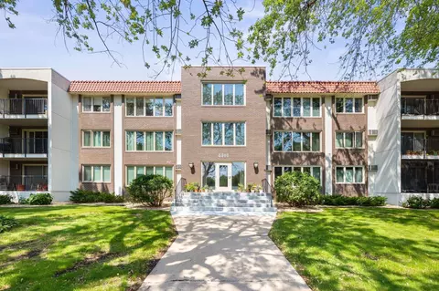 4401 Parklawn Ave #201W, Edina, MN 55435