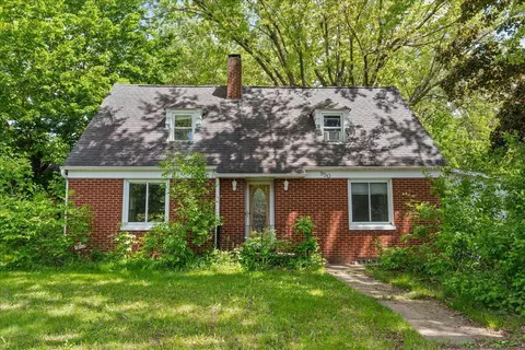950 Clark St, Hammond, WI 54015