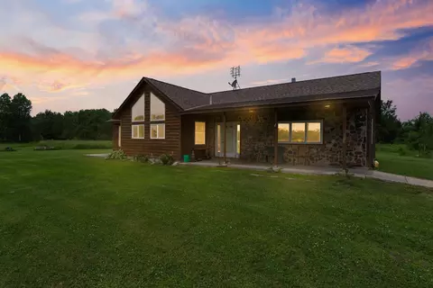 9741 Brook Dr, Pine City, MN 55063