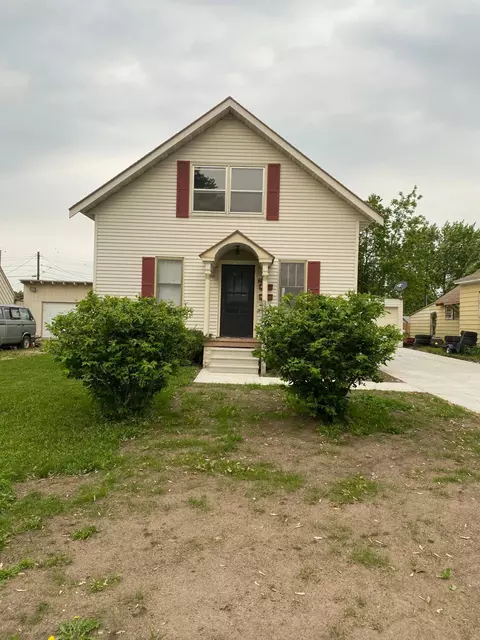 1008 W 2nd St, Winona, MN 55987