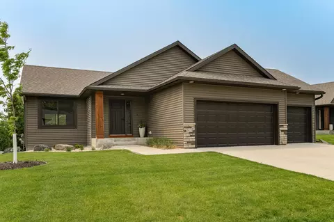 3478 Ridgeline Dr SE, Rochester, MN 55904