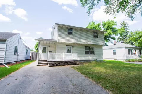 1618 10th St N, Fargo, ND 58102