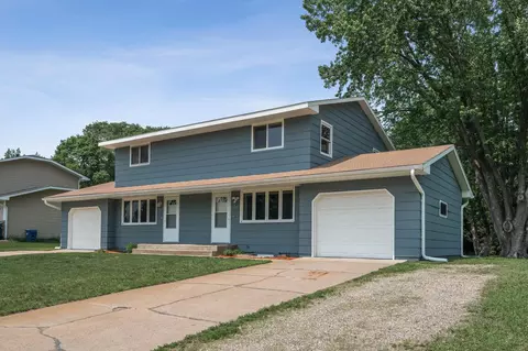 715 Circle Dr, Champlin, MN 55316 photo 2