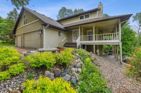 4731 Walden Dr, Eagan, MN 55122