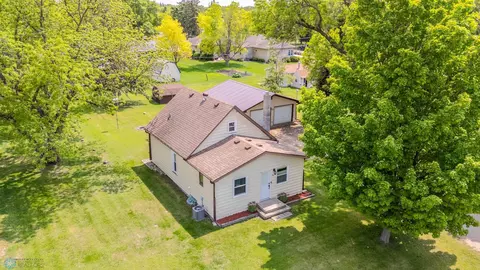 231 3rd Ave S, Casselton, ND 58012