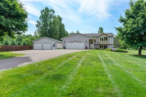 3414 Essen Rd NE, Cambridge, MN 55008