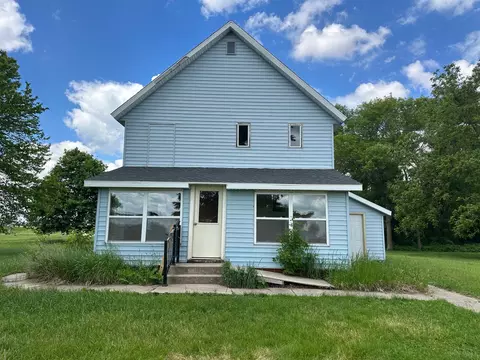 15494 355th St, Forest City, IA 50436