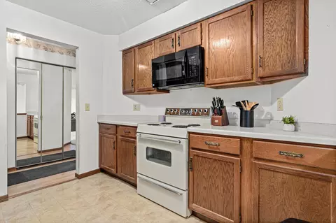 999 41st Ave NE #120NE, Columbia Heights, MN 55421