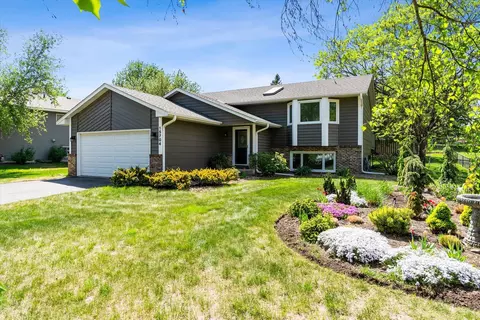 15704 Bryant Ave S, Burnsville, MN 55306