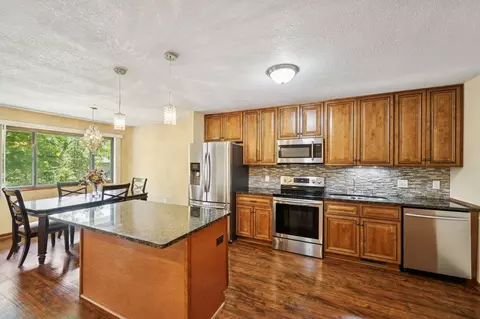 1427 4th St W, Hastings, MN 55033