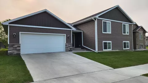 5687 Prosper Ave NW, Rochester, MN 55901