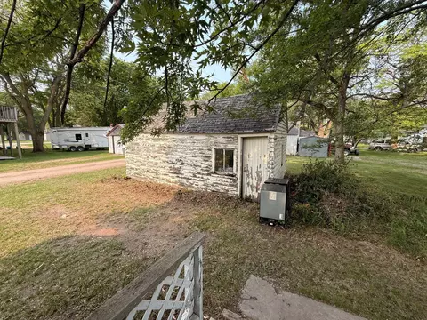 139 N Petrick St, Appleton, MN 56208 photo 18