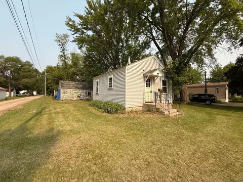 139 N Petrick St, Appleton, MN 56208 photo 3