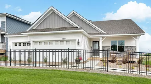 17565 Dunkirk Way, Lakeville, MN 55044