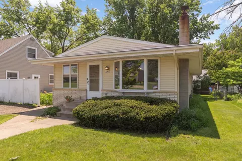 1711 Olive St W, Stillwater, MN 55082