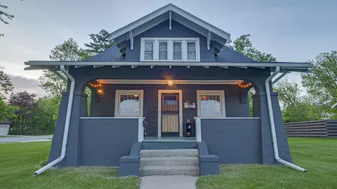 207 NE 6th St, Grand Rapids, MN 55744