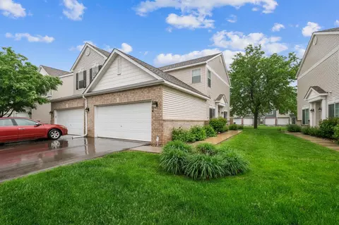 6574 154th St W #118, Apple Valley, MN 55124