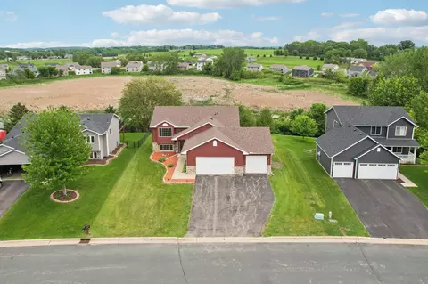 807 Florida St SW, Lonsdale, MN 55046