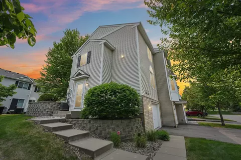 2961 Village Ct, Chanhassen, MN 55317