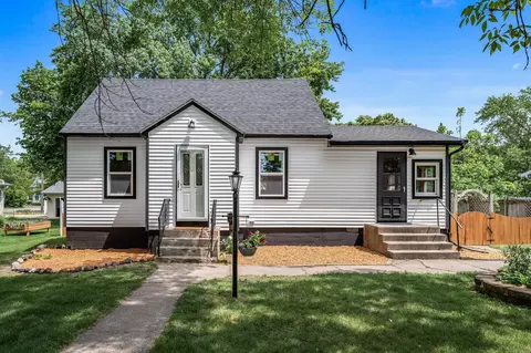404 8th Ave S, Princeton, MN 55371