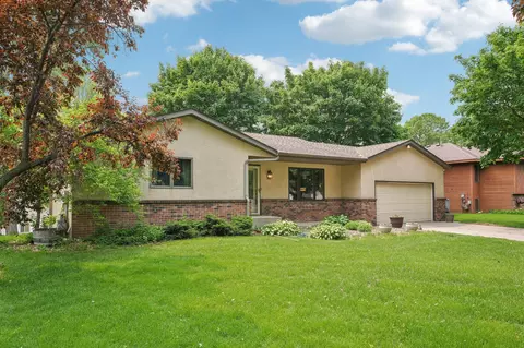 1852 13th Ave W, Shakopee, MN 55379