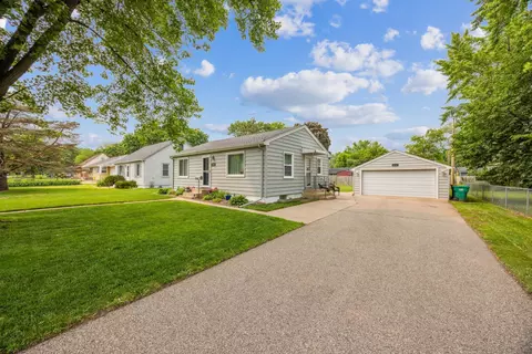 6714 45th Ave N, Crystal, MN 55428