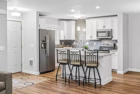 320 Ford Rd #3, Saint Louis Park, MN 55426