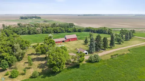 8145 158th Ave SE, Wyndmere, ND 58081