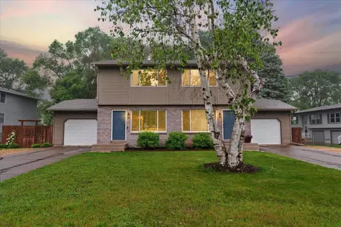 751 Sand Hill Pt, North Hudson, WI 54016