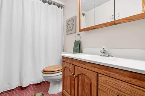 Bath - 10366 Eagle St NW, Coon Rapids, MN 55433 photo 3 of 3