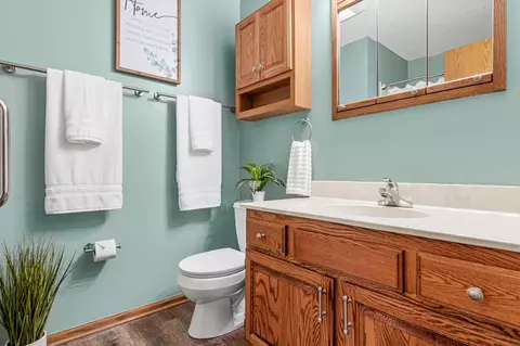Bath - 10366 Eagle St NW, Coon Rapids, MN 55433 photo 2 of 3