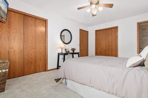 Bedroom - 10366 Eagle St NW, Coon Rapids, MN 55433 photo 2 of 6