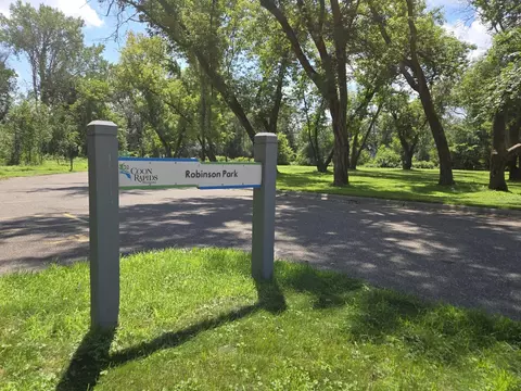Exterior - 10366 Eagle St NW, Coon Rapids, MN 55433 photo 5 of 6