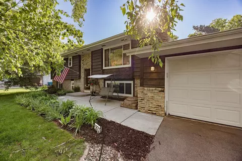 Exterior - 13105 E Manor Blvd, Burnsville, MN 55337 photo 1 of 10