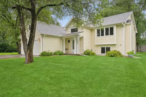 1641 Kenabec St, Big Lake, MN 55309