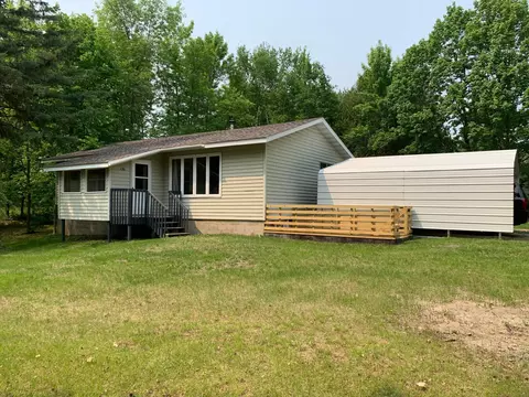 320 Wagonner Ave E, Hackensack, MN 56452