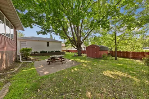 732 Hulett Ave, Faribault, MN 55021 photo 9