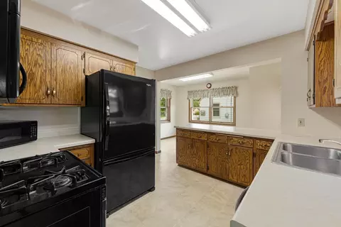 732 Hulett Ave, Faribault, MN 55021 photo 23