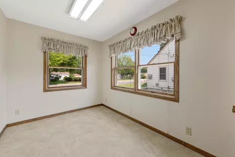 732 Hulett Ave, Faribault, MN 55021 photo 27